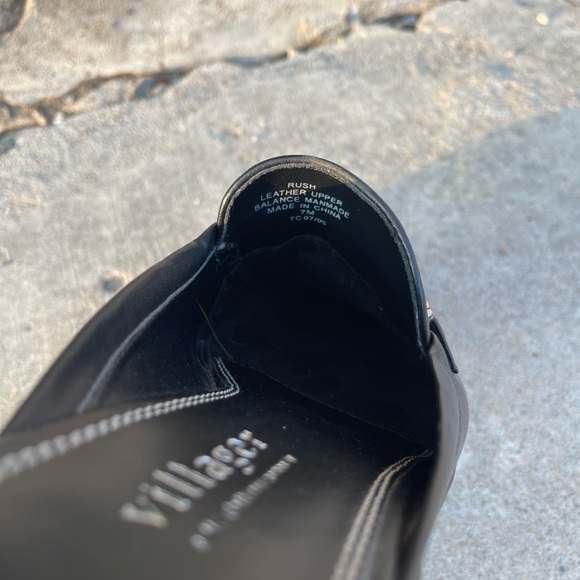 Gorgeous Black Leather Villager Mules - Size 7 - Picture 9 of 11